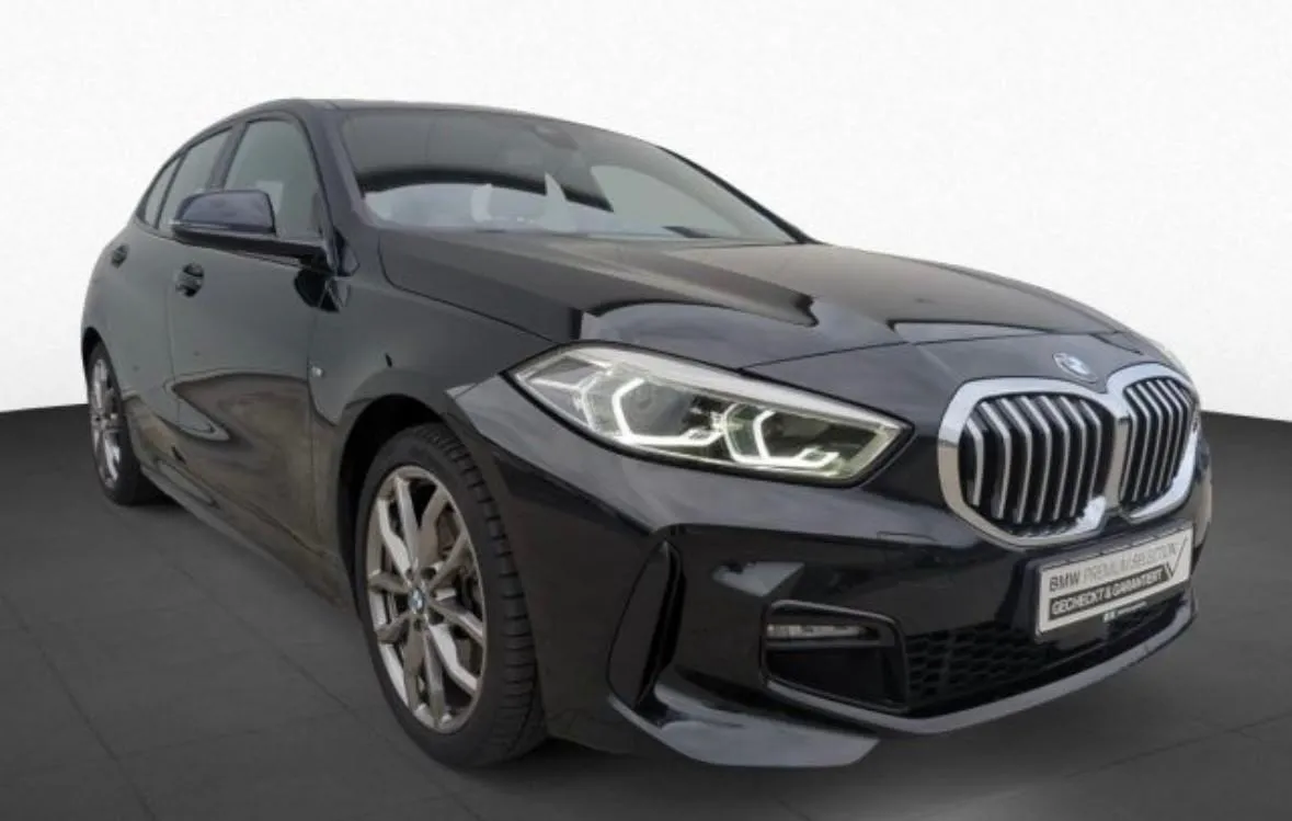 BMW Serie 1 118i 5p. Msport Image 1